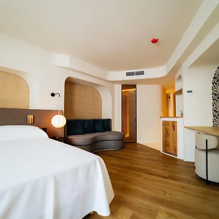 Pacha 4* Ibiza città